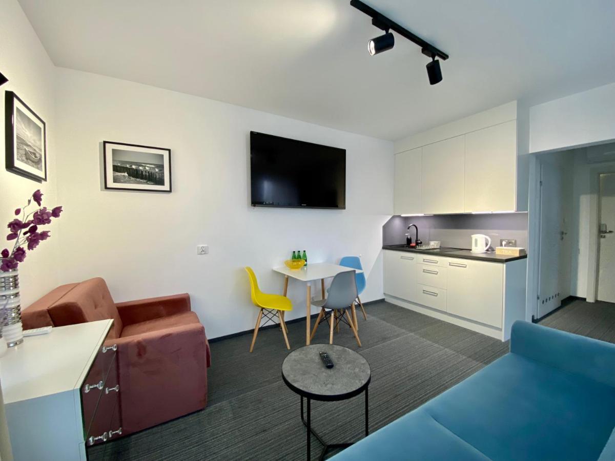 215 Planeta 2-pokojowy Z Balkonem, 100 M Od Plazy Apartment